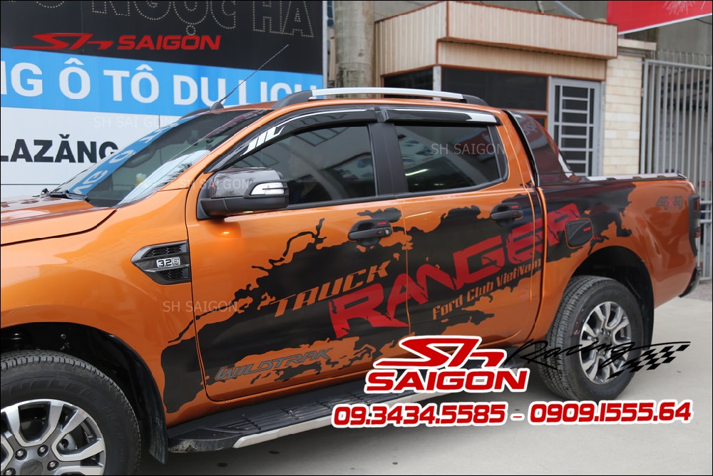 Shop chuyên độ tem trùm tem chế cực đẹp và cực ngầu cho xe Ford Ranger tại Sài Gòn