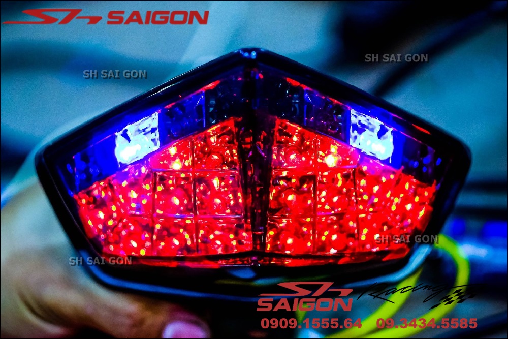 Hình ảnh đèn hậu tích hợp xinhan cho xe FZ 150i cực đẹp giá rẻ tại Shop SH Sài Gòn