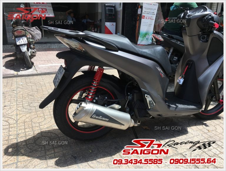 Có nên độ Pô Akrapovic cực êm và cực đẹp cho xe Sh Vn 2017 tại Shop SH SAI GON Có nên độ Pô Akrapovic cực êm và cực đẹp cho xe Sh Vn 2017 tại Shop SH SAI GON